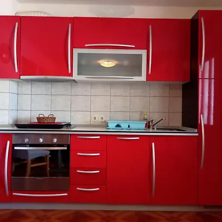 Apartment By The Sea - 24066