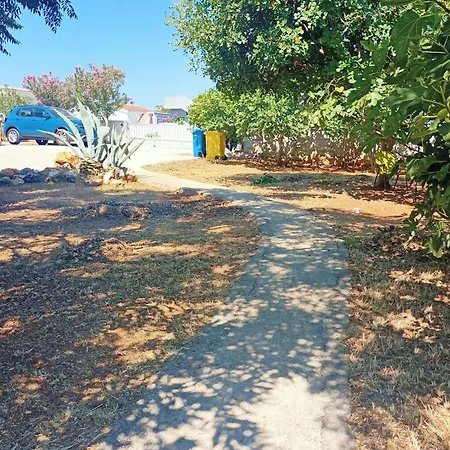 Apartment By The Sea - 24066