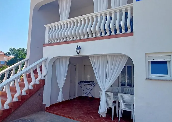 By The Sea - 24066 Apartman *