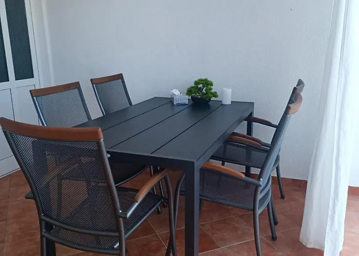 By The Sea - 24066 Apartman *